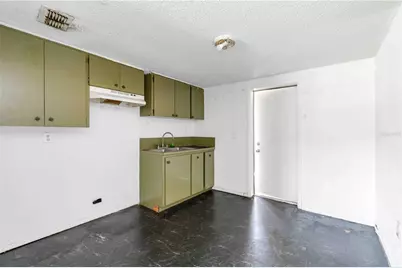 902 27th Street E, Bradenton, FL 34208 - Photo 5