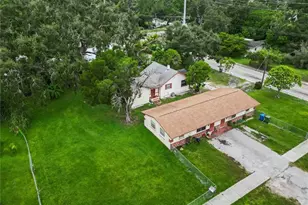 902 27th St E, Bradenton, FL 34208 - Photo 17