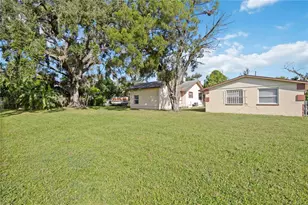 902 27th St E, Bradenton, FL 34208 - Photo 39