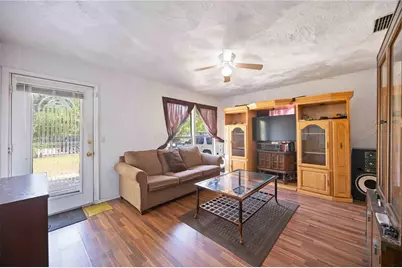 902 27th Street E, Bradenton, FL 34208 - Photo 23