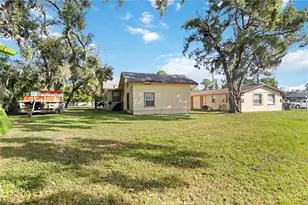 902 27th St E, Bradenton, FL 34208 - Photo 35