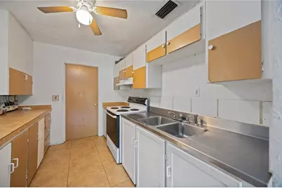 902 27th Street E, Bradenton, FL 34208 - Photo 27