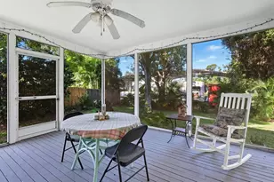 4424 Meadow Creek Cir, Sarasota, FL 34233 - Photo 21