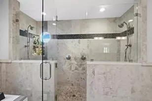 3376 S Seclusion Dr, Sarasota, FL 34239 - Photo 31