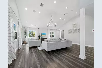 3376 S Seclusion Drive, Sarasota, FL 34239 - Photo 7