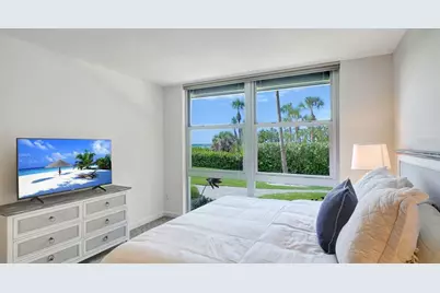 1701 Gulf Of Mexico Drive #109, Longboat Key, FL 34228 - Photo 17