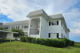 4765 Independence Dr, Bradenton, FL 34210 - Photo 5