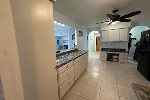 2424 51st St, Sarasota, FL 34234 - Photo 7