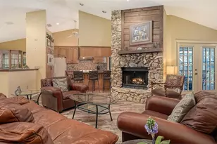 4390 Woodview Dr, Sarasota, FL 34232 - Photo 11