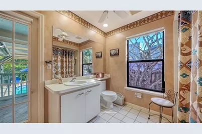 4390 Woodview Drive, Sarasota, FL 34232 - Photo 33