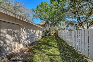 4390 Woodview Dr, Sarasota, FL 34232 - Photo 43