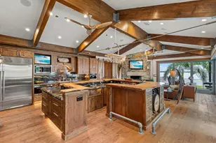 10216 46th Ave W, Bradenton, FL 34210 - Photo 9