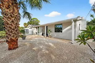 875 32nd St, Sarasota, FL 34234 - Photo 3