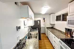 3751 Papai Dr, Sarasota, FL 34232 - Photo 3