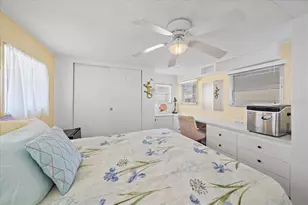 17 Flores Dr, Palmetto, FL 34221 - Photo 15