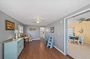 17 Flores Dr, Palmetto, FL 34221 - Photo 9