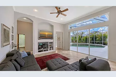 8122 Spring Marsh Drive, Bradenton, FL 34201 - Photo 11