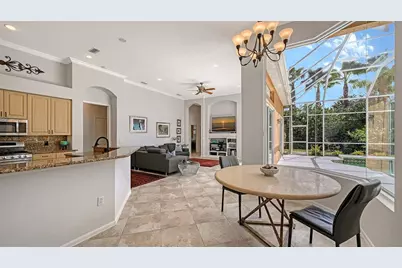 8122 Spring Marsh Drive, Bradenton, FL 34201 - Photo 9