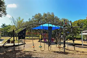 4873 Huntleigh Dr, Sarasota, FL 34233 - Photo 51