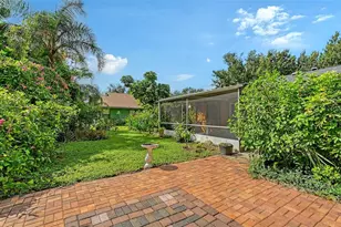 4873 Huntleigh Dr, Sarasota, FL 34233 - Photo 41