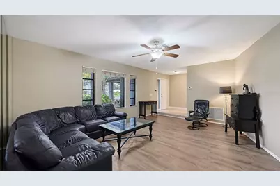 4873 Huntleigh Drive, Sarasota, FL 34233 - Photo 5