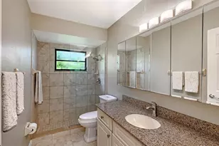 4873 Huntleigh Dr, Sarasota, FL 34233 - Photo 25