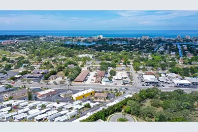 85 Southwinds Drive, Sarasota, FL 34231 - Photo 5