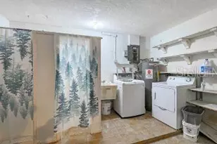 1104 Fruitland Ave, Bradenton, FL 34207 - Photo 13