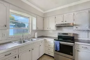 1104 Fruitland Ave, Bradenton, FL 34207 - Photo 7