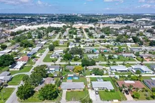 1104 Fruitland Ave, Bradenton, FL 34207 - Photo 19