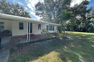 2906 Arlington St, Sarasota, FL 34239 - Photo 3