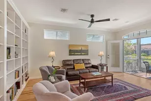 4922 Commonwealth Dr, Sarasota, FL 34242 - Photo 13