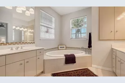 4922 Commonwealth Drive, Sarasota, FL 34242 - Photo 27