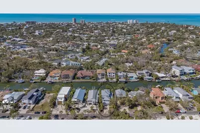 4922 Commonwealth Drive, Sarasota, FL 34242 - Photo 3