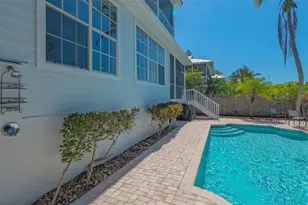 4922 Commonwealth Dr, Sarasota, FL 34242 - Photo 35