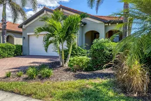 10097 Cozy Grv Dr, Venice, FL 34293 - Photo 3