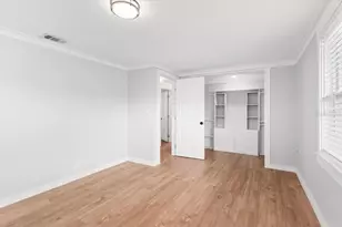 311 Dorchester Dr, Venice, FL 34293 - Photo 17