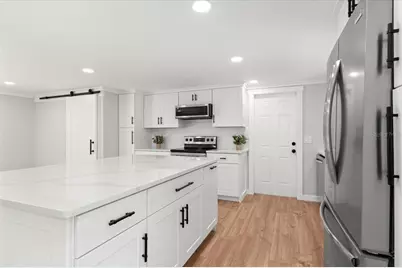 311 Dorchester Drive, Venice, FL 34293 - Photo 13