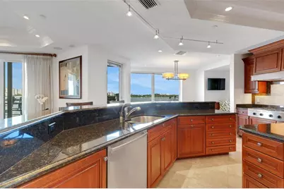 464 Golden Gate Point #403, Sarasota, FL 34236 - Photo 39