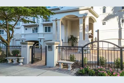 464 Golden Gate Point #403, Sarasota, FL 34236 - Photo 5