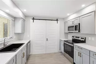 4444 Narraganset Trail, Sarasota, FL 34233 - Photo 5
