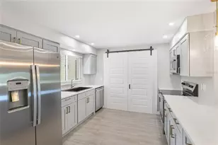 4444 Narraganset Trail, Sarasota, FL 34233 - Photo 3