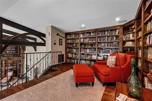 749 Freeling Dr, Sarasota, FL 34242 - Photo 11