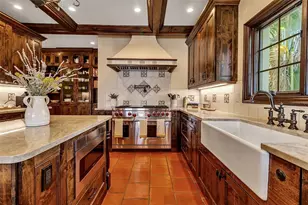 749 Freeling Dr, Sarasota, FL 34242 - Photo 7