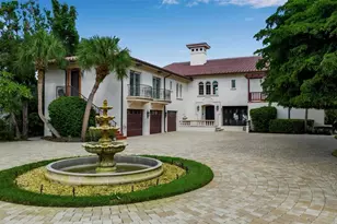 749 Freeling Dr, Sarasota, FL 34242 - Photo 3