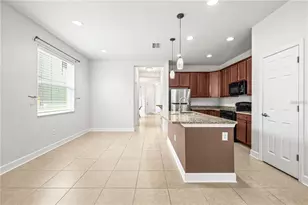 8437 Nandina Dr, Sarasota, FL 34240 - Photo 9