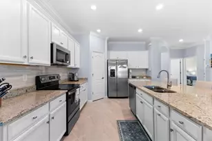 24141 Spartina Dr, Venice, FL 34293 - Photo 5