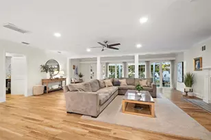 1846 Lincoln Dr, Sarasota, FL 34236 - Photo 7