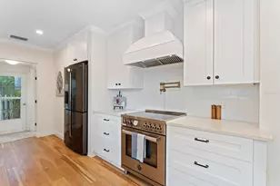 1846 Lincoln Dr, Sarasota, FL 34236 - Photo 13