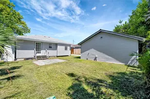 609 25th Ave W, Bradenton, FL 34205 - Photo 7